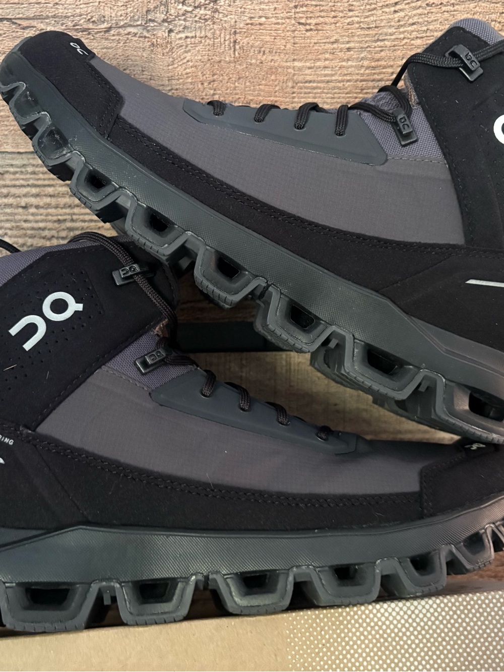 On Cloud CloudRidge Running/Trail Shoes in Black and Gray